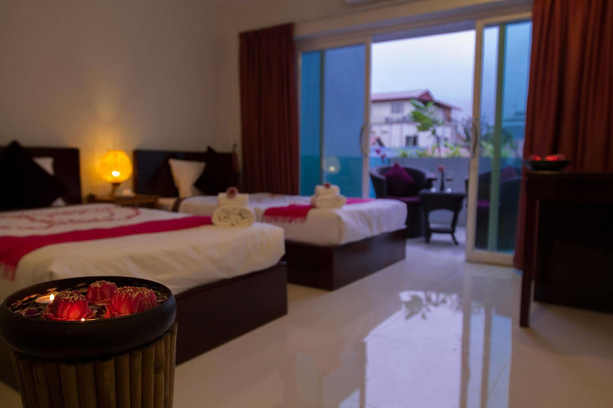Richly Boutique Hotel Phnom Penh Exterior foto